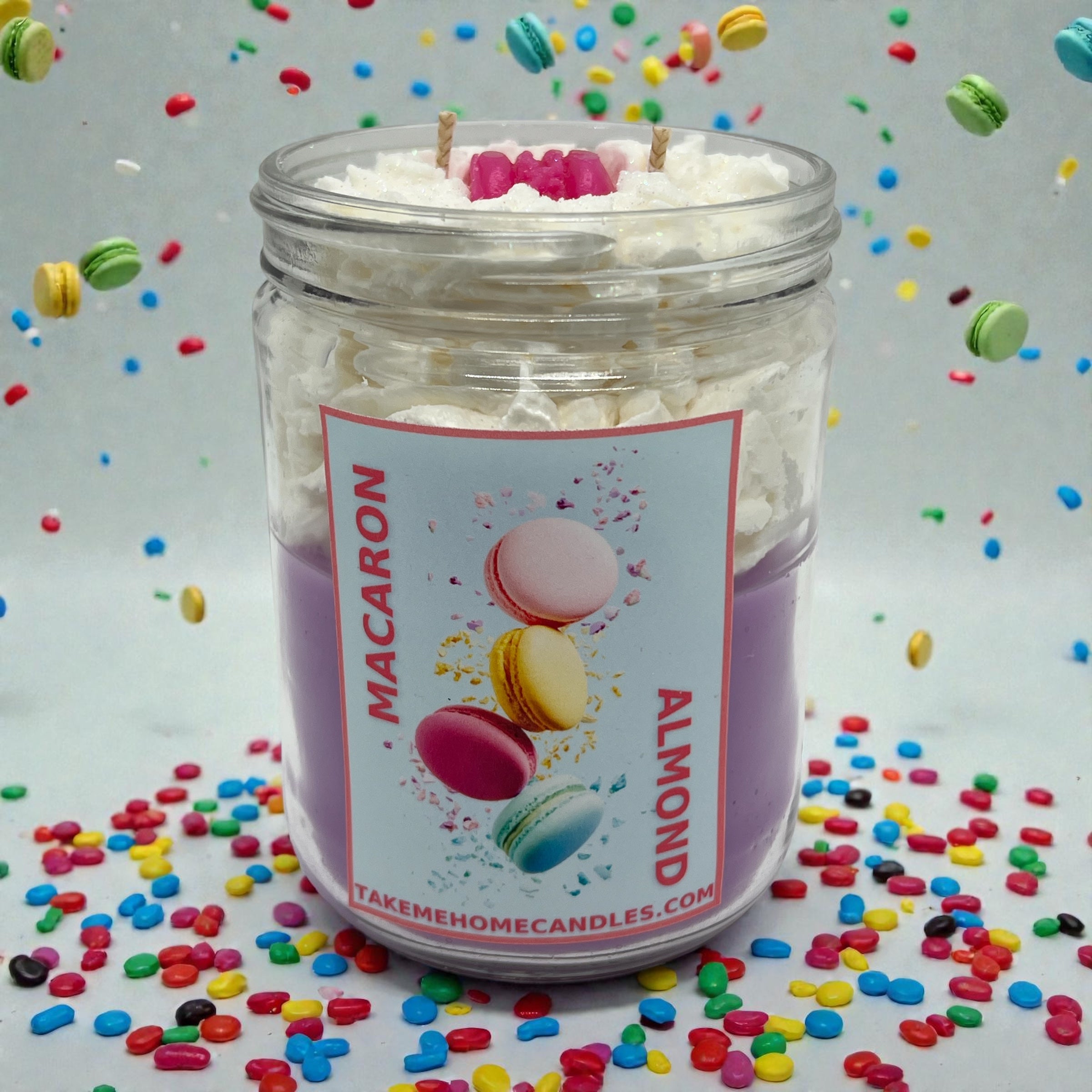 Almon Macaron whipped cream candle